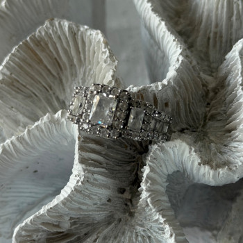 925 Sterling Silver White Topaz Ring Size 7