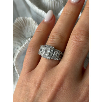 925 Sterling Silver White Topaz Ring Size 7