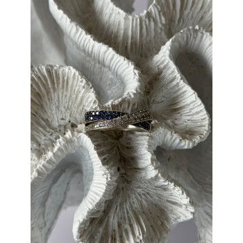 925 Sterling Silver White & Blue Spinel Ring Size 9.5