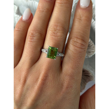 925 Sterling Silver Peridot Ring Size 10