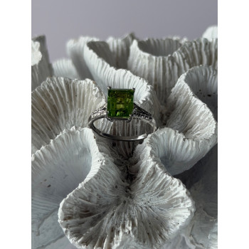 925 Sterling Silver Peridot Ring Size 10