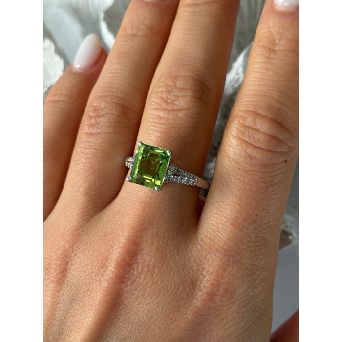 925 Sterling Silver Peridot Ring Size 10
