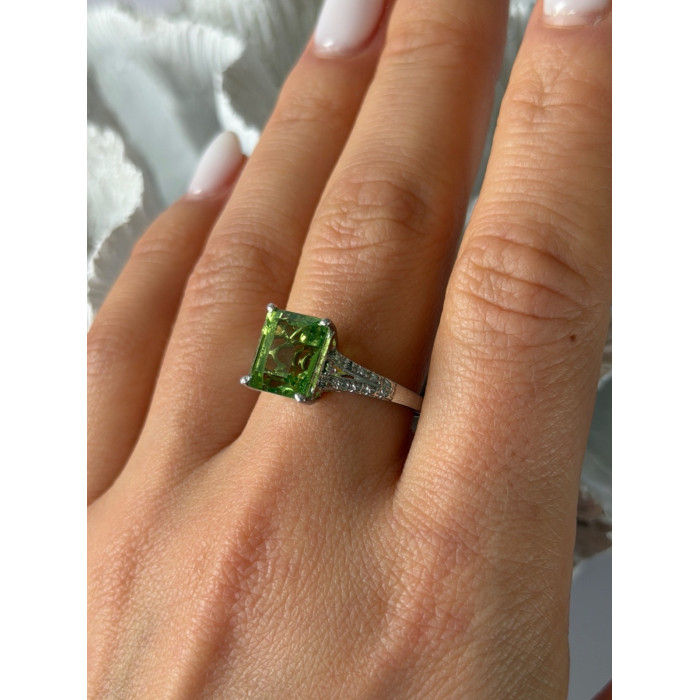 925 Sterling Silver Peridot Ring Size 10