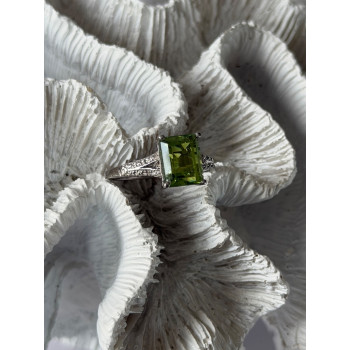 925 Sterling Silver Peridot Ring Size 10