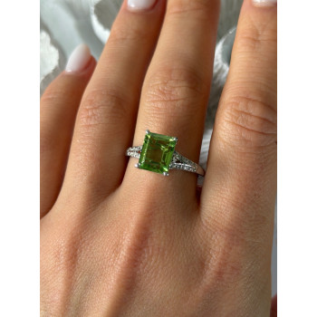 925 Sterling Silver Peridot Ring Size 10