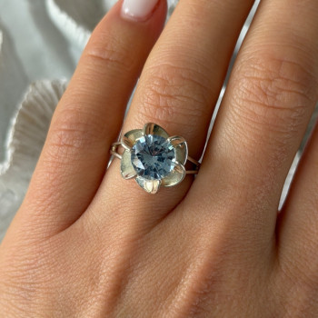 925 Sterling Silver Blue Cz Flower Ring Size 7
