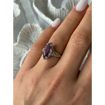 Beautiful Vintage 925 Sterling Silver Amethyst Ring Size 7