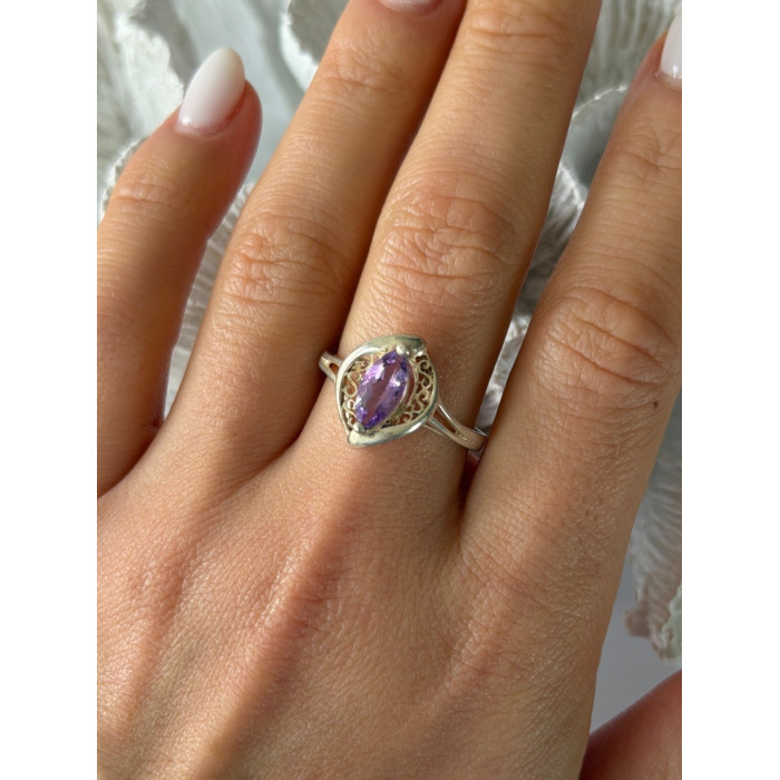 Avon 925 Sterling Silver Amethyst Ring Size 10