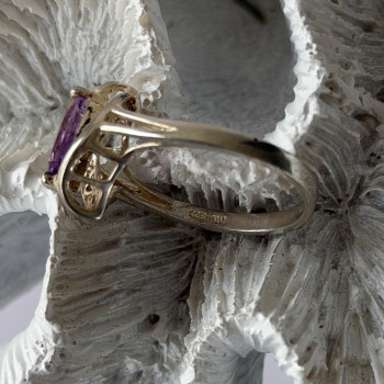 Avon 925 Sterling Silver Amethyst Ring Size 10