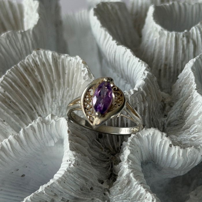Avon 925 Sterling Silver Amethyst Ring Size 10