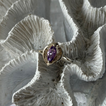 Avon 925 Sterling Silver Amethyst Ring Size 10