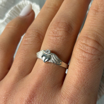 925 Sterling Silver Heart Wings Colorless Topaz Ring Size 9