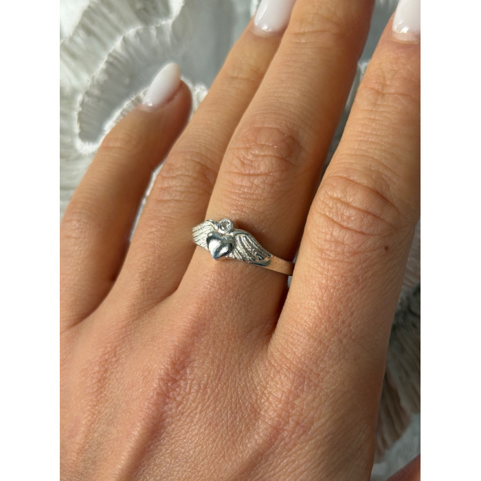 925 Sterling Silver Heart Wings Colorless Topaz Ring Size 9