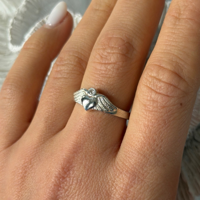 925 Sterling Silver Heart Wings Colorless Topaz Ring Size 9