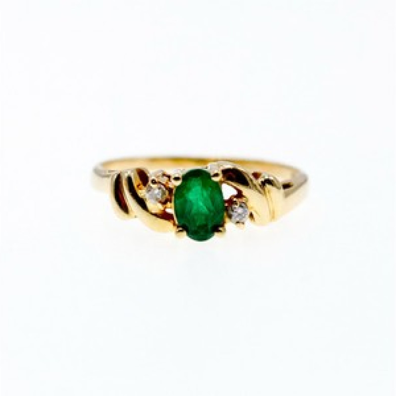 14K Yellow Gold Emerald & Diamonds Ring Size 8