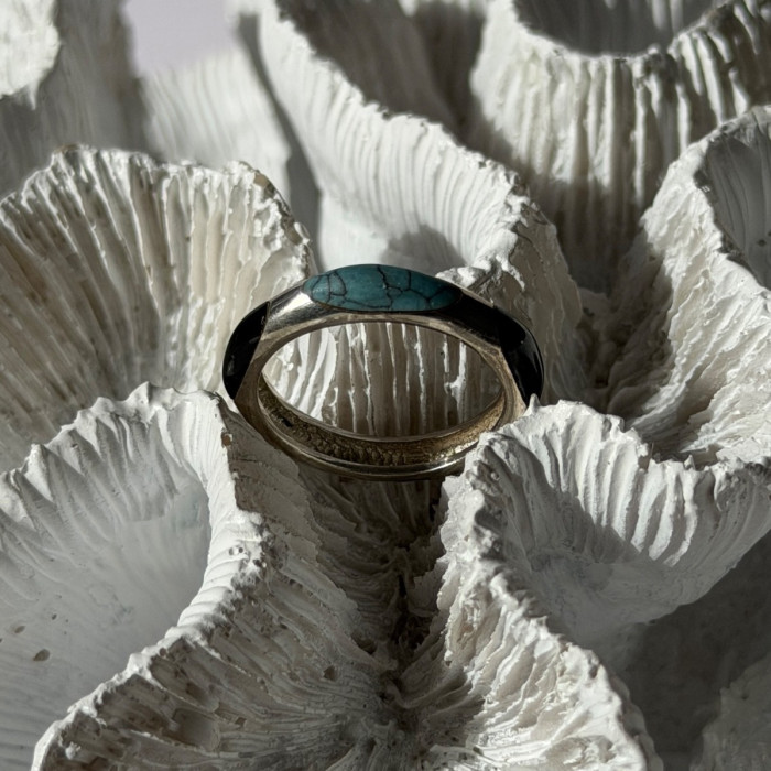 925 Sterling Silver Turquoise & Onyx Ring Size 7