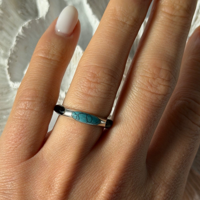 925 Sterling Silver Turquoise & Onyx Ring Size 7