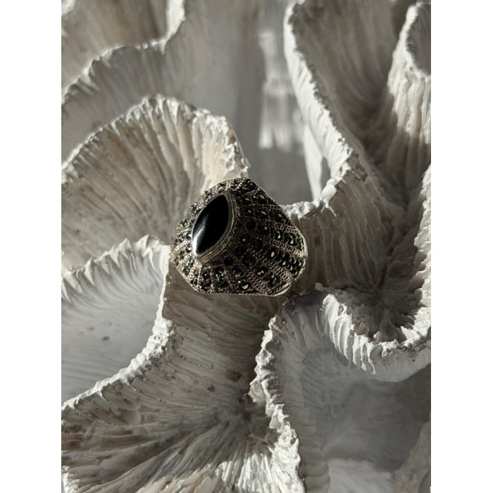 925 Sterling Silver Onyx & Marcasite Ring Size 6.5