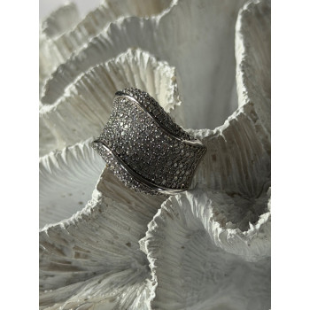 Elegant Design 925 Sterling Silver Cz Ring Size 8