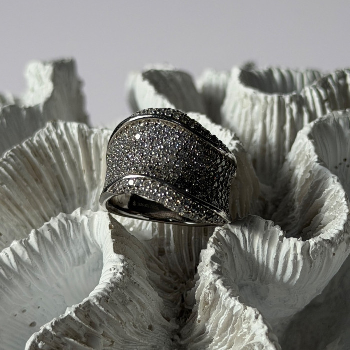 Elegant Design 925 Sterling Silver Cz Ring Size 8