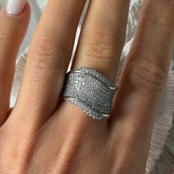Elegant Design 925 Sterling Silver Cz Ring Size 8