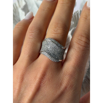 Elegant Design 925 Sterling Silver Cz Ring Size 8