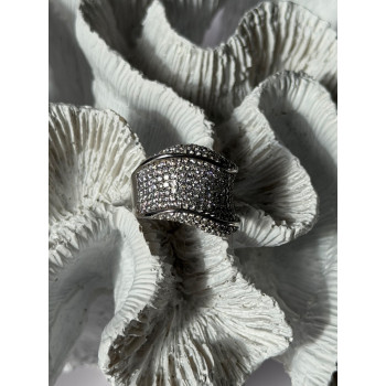 Elegant Design 925 Sterling Silver Cz Ring Size 8