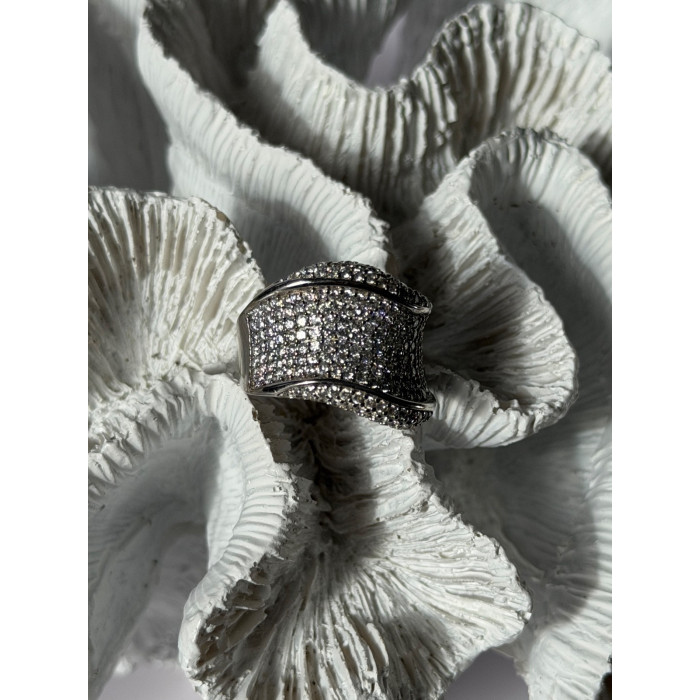 Elegant Design 925 Sterling Silver Cz Ring Size 8