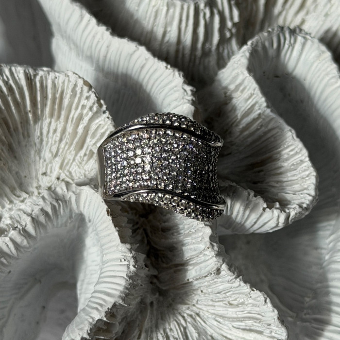 Elegant Design 925 Sterling Silver Cz Ring Size 8
