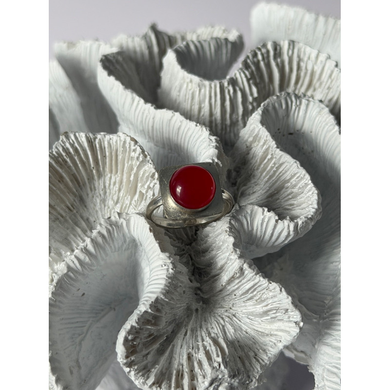 Vintage 925 Sterling Silver Red Coral Ring Size 8