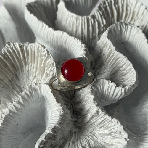 Vintage 925 Sterling Silver Red Coral Ring Size 8