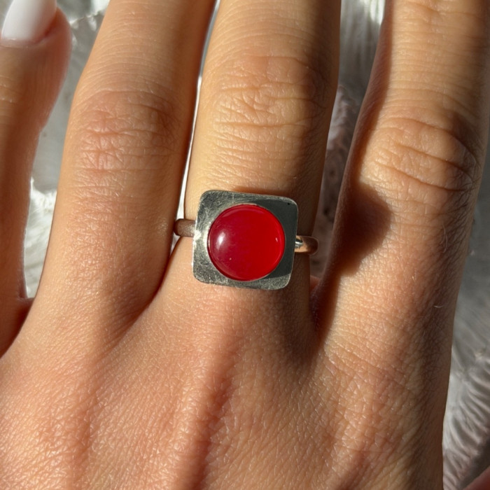 Vintage 925 Sterling Silver Red Coral Ring Size 8