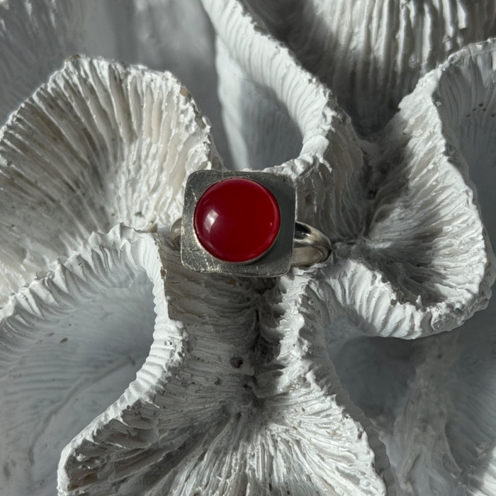 Vintage 925 Sterling Silver Red Coral Ring Size 8