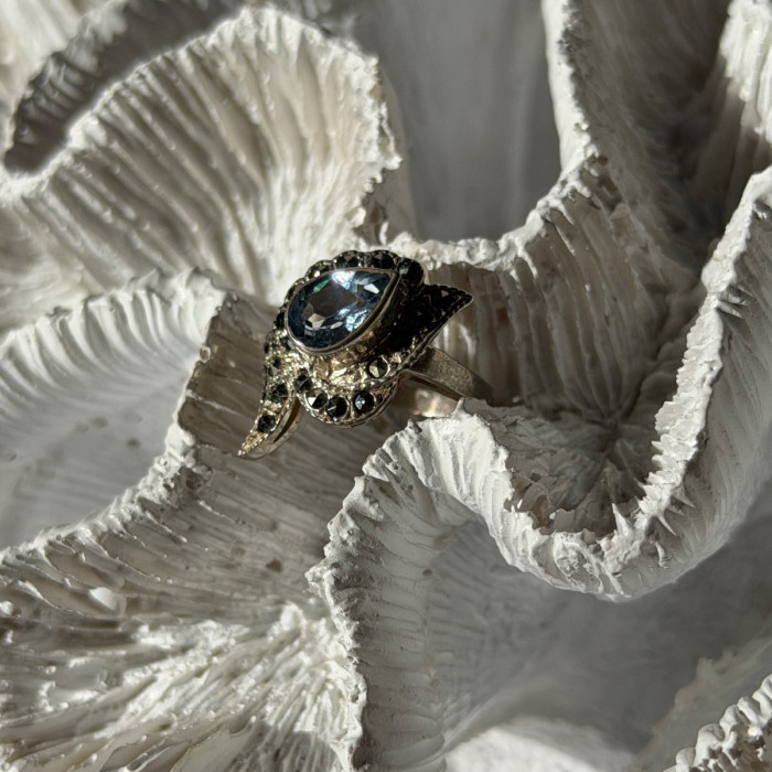 925 Sterling Silver Blue Topaz & Marcasite Ring Size 4