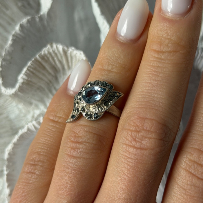 925 Sterling Silver Blue Topaz & Marcasite Ring Size 4