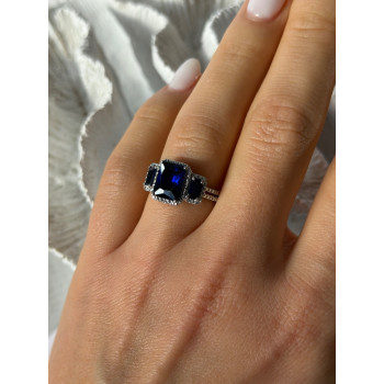 Beautiful 925 Sterling Silver Sapphire Ring Size 7