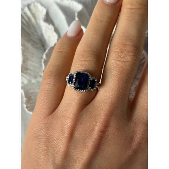 Beautiful 925 Sterling Silver Sapphire Ring Size 7