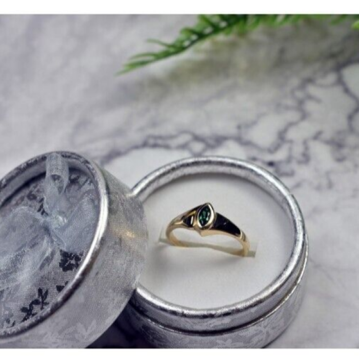 14K Yellow Gold Emerald Ring Size 10.5