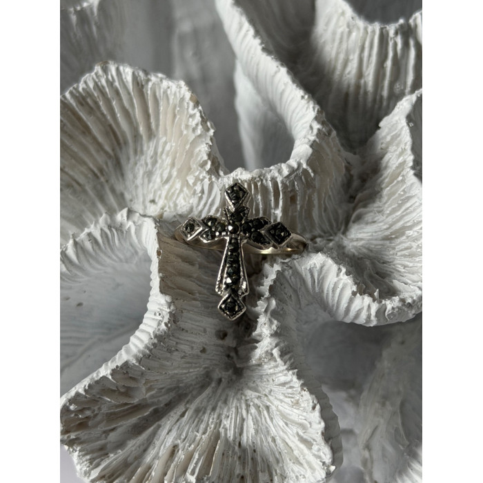 925 Sterling Silver Cross Marcasite Ring Size 7