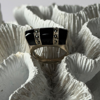 Vintage 925 Sterling Silver Onyx & Marcasite Ring Size 8.5