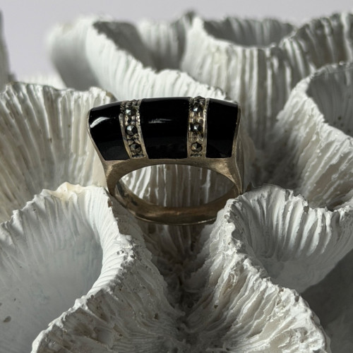 Vintage 925 Sterling Silver Onyx & Marcasite Ring Size 8.5
