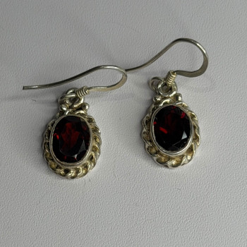 Vintage 925 Sterling Silver Garnet Earrings