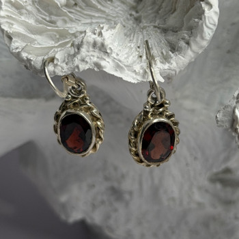 Vintage 925 Sterling Silver Garnet Earrings