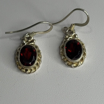 Vintage 925 Sterling Silver Garnet Earrings