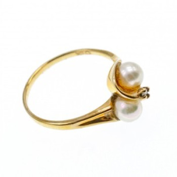 10K Yellow Gold Pearls & Diamond Ring Size 6.75