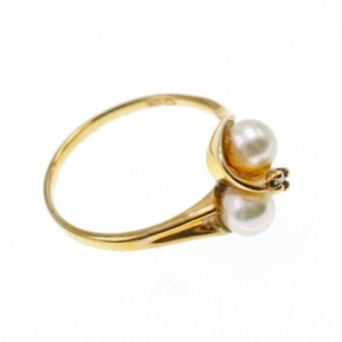 10K Yellow Gold Pearls & Diamond Ring Size 6.75