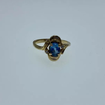 14K Yellow Gold Topaz & Diamonds Ring Size 7.25