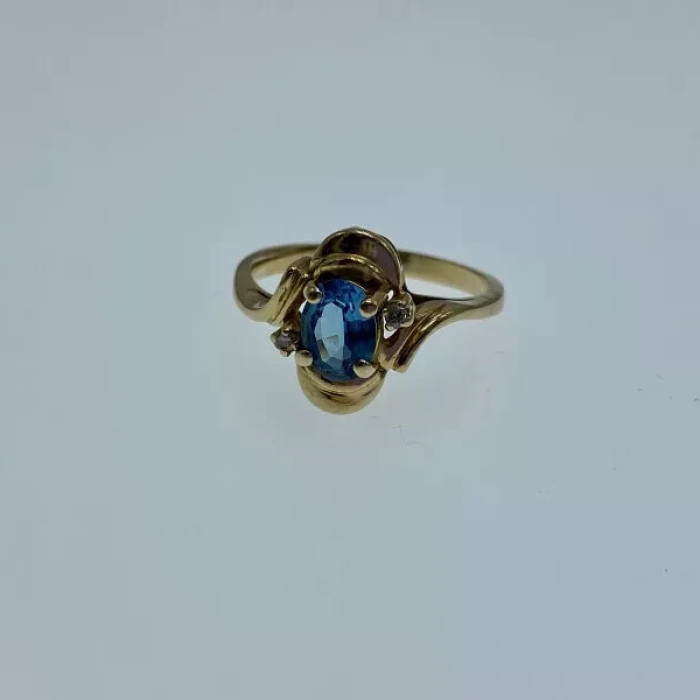 14K Yellow Gold Topaz & Diamonds Ring Size 7.25