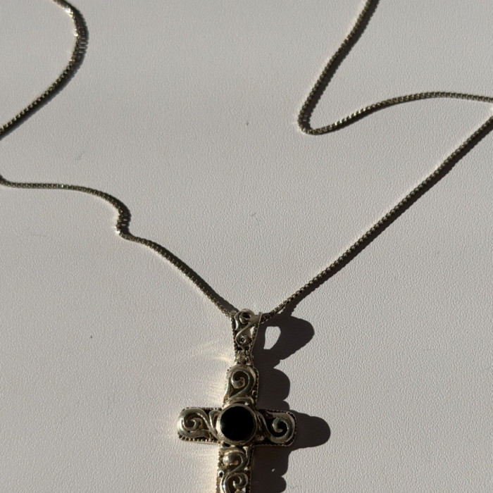 Vintage 925 Sterling Silver Black Onyx Cross Necklace Length 18 in