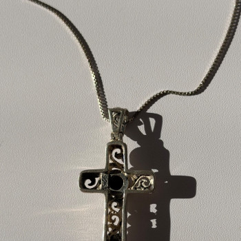 Vintage 925 Sterling Silver Black Onyx Cross Necklace Length 18 in